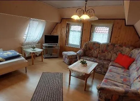 Bei Querfurt Apartament *