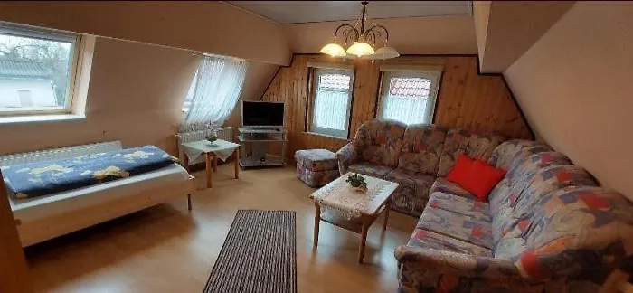 Bei Querfurt Apartamento *